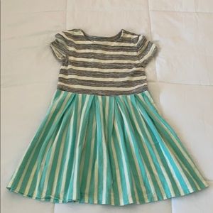 Girls size 6-7 casual dress